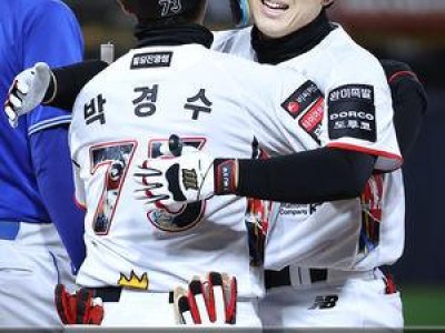 KT 위즈 한국시리즈 직행과 최다안타 신기록 동시에 기록