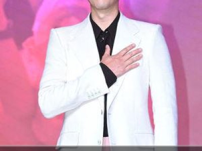 이동건 제주 카페 오픈 후 인기 폭발