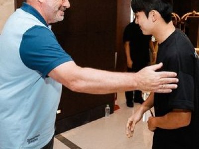 포스테코글루 감독 양민혁 이적 결정에 무어보다 더 경험 많은 선수라고 말해