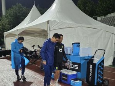 황희찬 부상 걱정에 김민재는 뒷전 대한민국 축구대표팀의 불안한 분위기