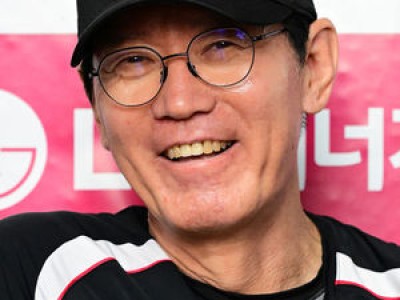 데이비스 대니엘이 KT 무대 첫 승 신고하며 1위 경쟁에 불붙다